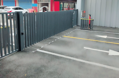 The advantages of installing automatic fencing gates in villa areas